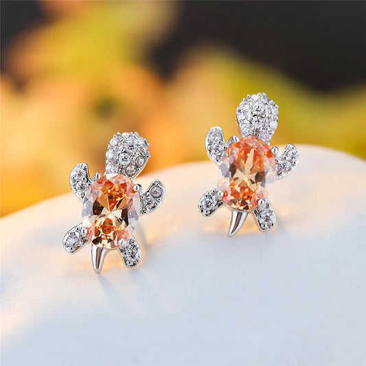 Golden Glow Turtle Stud Earrings – Champagne Crystal Elegance