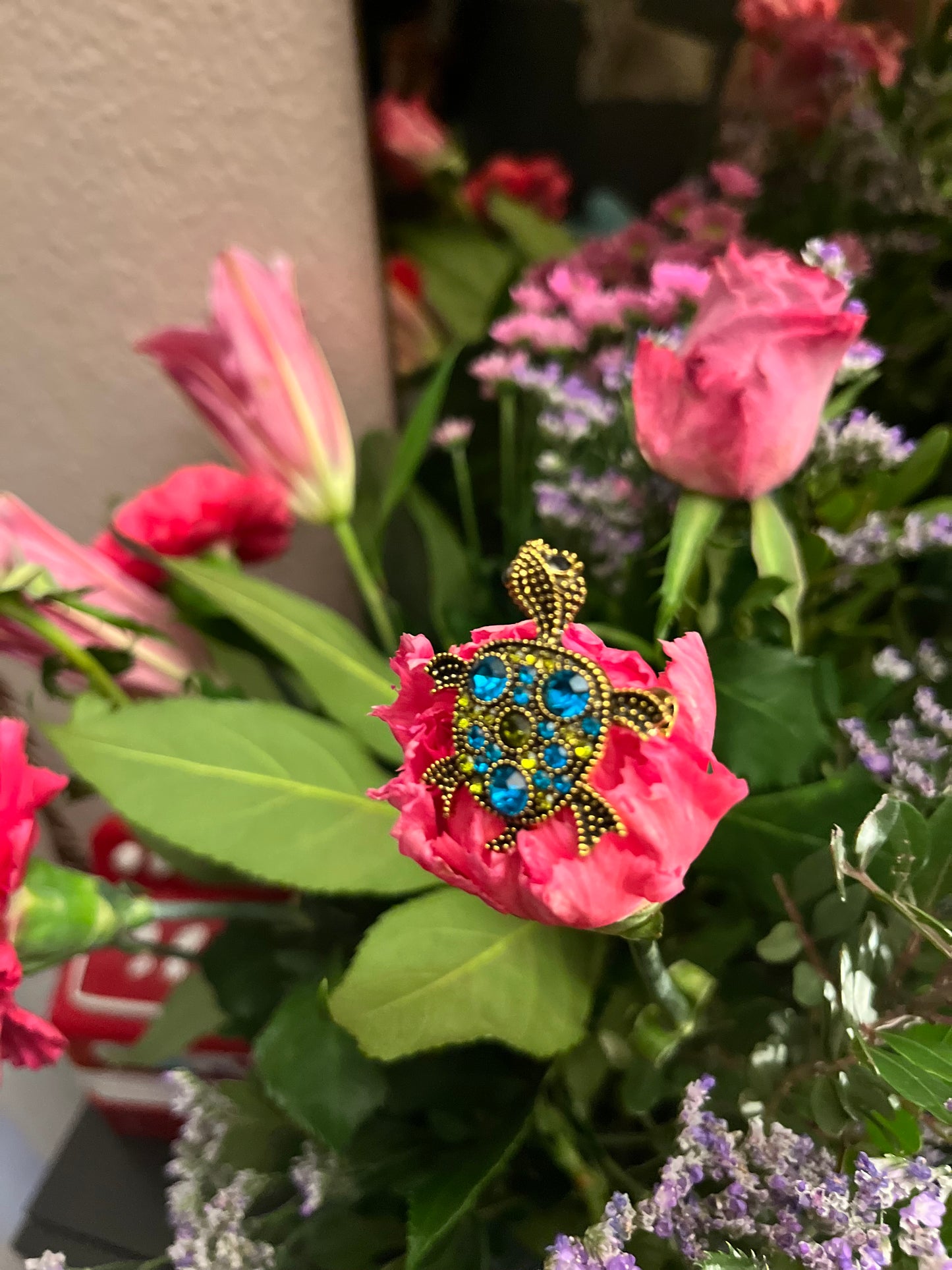 Ocean Breeze Turtle Brooch – A Jewel from the Depths
